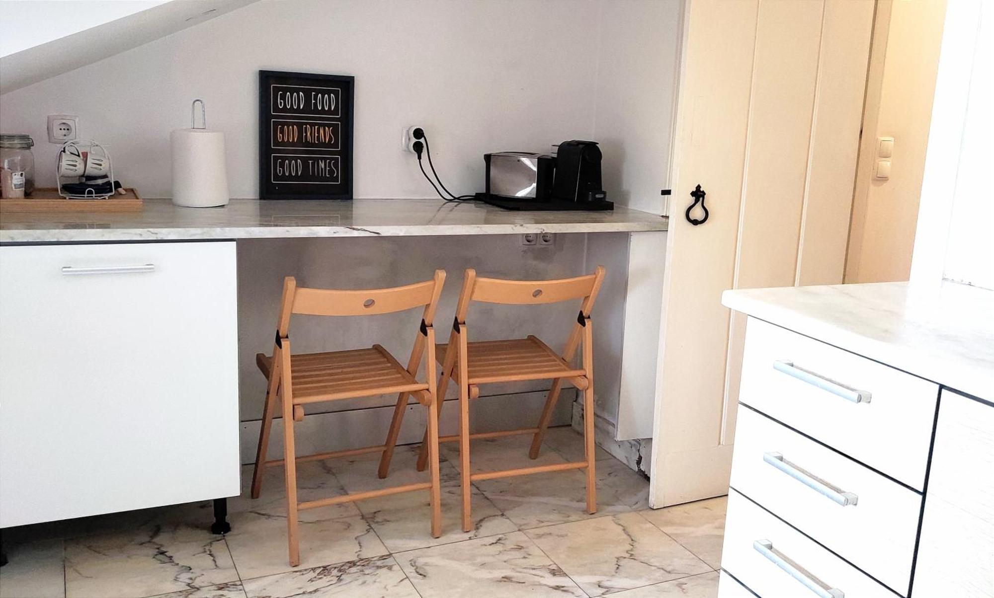 Triplo Com Wc Privativo No Coracao Do Chiado Accommodatie bij particulieren *